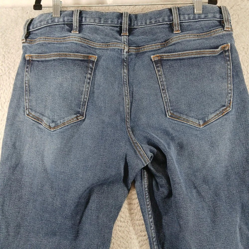 Banana Republic Legacy Straight Fit Men's Medium Wash Blue Jeans‎ 38x30